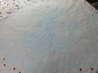 free motion quilting | Leah Day