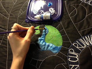 free motion quilting | Leah Day