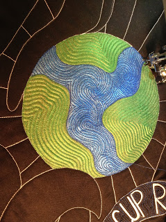 free motion quilting | Leah Day