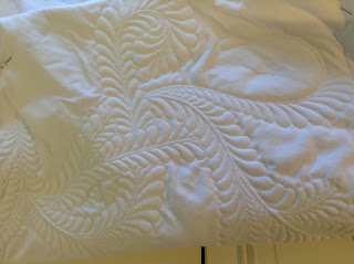 free motion quilting | Leah Day