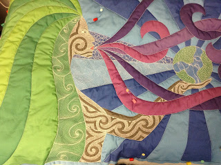 free motion quilting | Leah Day