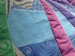 free motion quilting | Leah Day