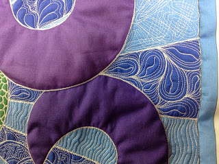 free motion quilting | Leah Day