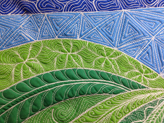 free motion quilting | Leah Day